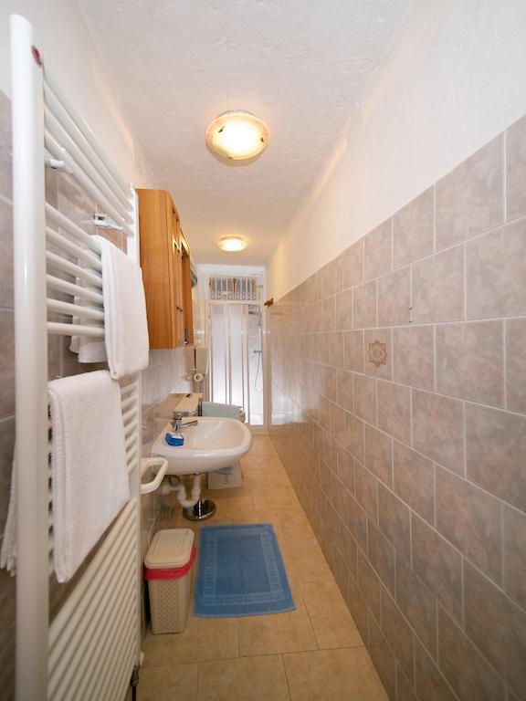 Casa Azzurra Ormea Bed & Breakfast Стая снимка